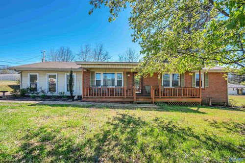 102 Springer Dr, Tuscumbia, AL, 35674-4537 | Card Image