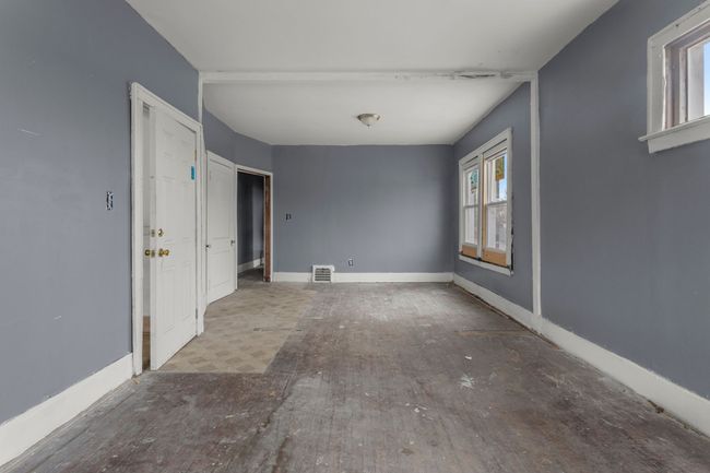 135 Stevens St, Home with 0 bedrooms, 12 bathrooms and null parking in Highland Park MI | Image 23