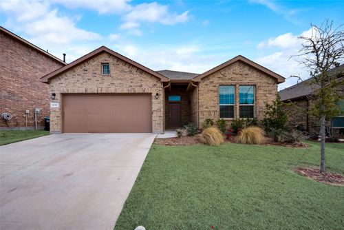 9112 Stormcrow Dr, Fort Worth, TX, 76179-2151 | Card Image