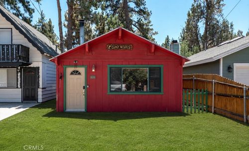 906 W Country Club Blvd, Big Bear City, CA, 92314-9294 | Card Image