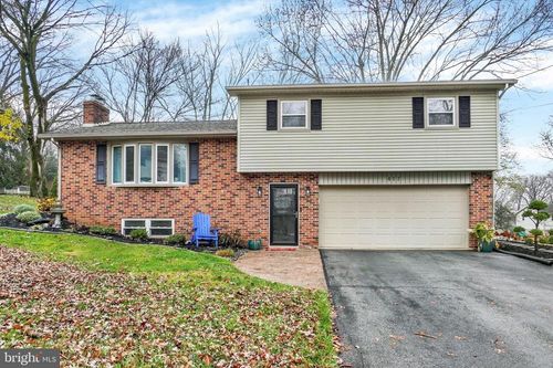 417 Rushmore Dr, YORK, PA, 17402-5035 | Card Image