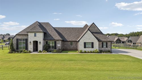 19600 Slate Dr, Owasso, OK, 74055-0747 | Card Image