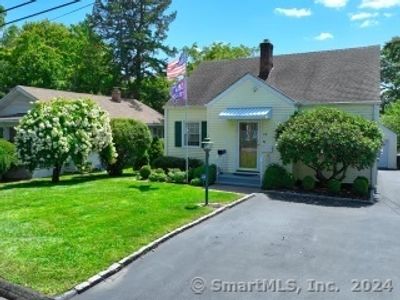 26 Knollwood Avenue, House other with 3 bedrooms, 2 bathrooms and 7 parking in Stamford CT | Image 1