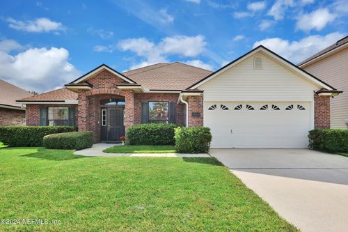 15598 Spotted Saddle Circle, JACKSONVILLE, FL, 32218 | Card Image