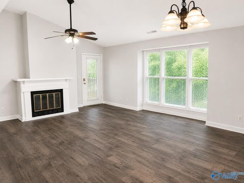 4964-4964 Seven Pine Cir, Huntsville, AL, 35816-1318 | Card Image