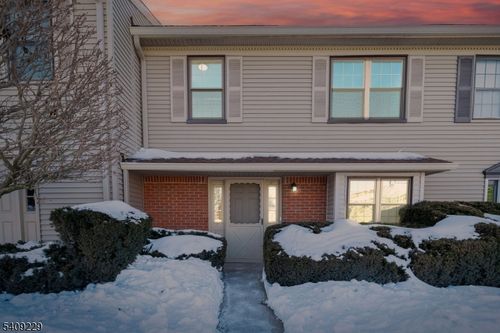 127 Hampton Ct, Somerset, NJ, 08873-4409 | Card Image