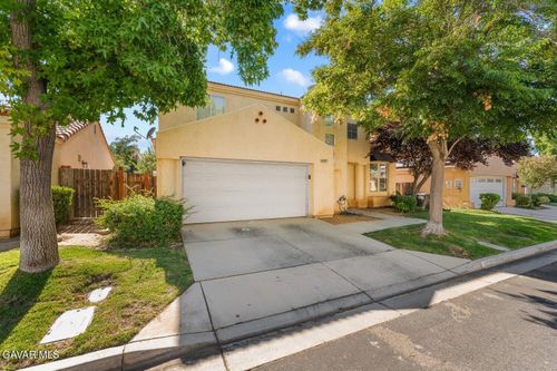 40201 La Cota, Palmdale, CA, 93550 | Card Image