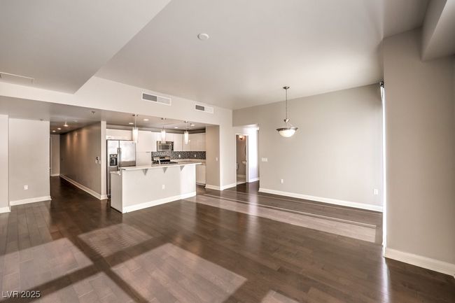 UNIT-810 - 150 Las Vegas Blvd N, Condo with 2 bedrooms, 2 bathrooms and null parking in Las Vegas NV | Image 12