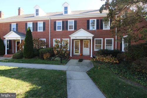 4107 36th St S, ARLINGTON, VA, 22206-1805 | Card Image