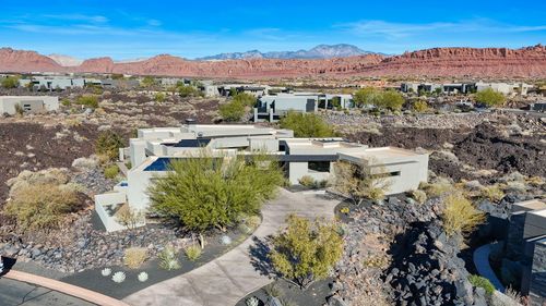 2442 N Kiva Trl, St George, UT, 84770-1290 | Card Image