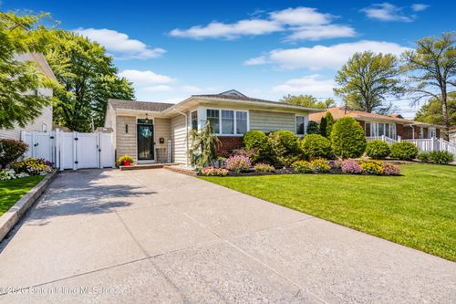 432 Winchester Avenue, Staten Island, NY, 10312 | Card Image