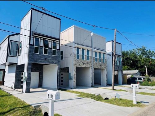 8125 Saint Louis St, Houston, TX, 77028-4557 | Card Image