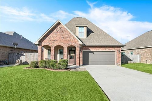 70057 Hirson Ct, Madisonville, LA, 70447-3243 | Card Image