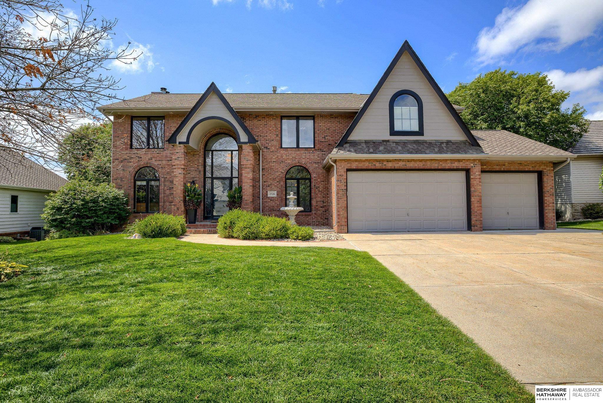 181st St, Omaha, NE 68130