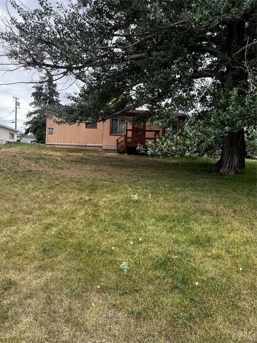 1012 4th Ave Nw, Great Falls, MT, 59404-2320 | Card Image