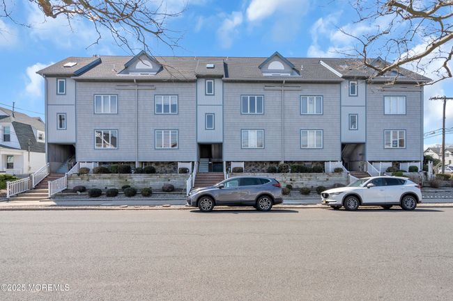 102 - 113 Lareine Ave, Condo with 1 bedrooms, 1 bathrooms and null parking in Bradley Beach NJ | Image 4