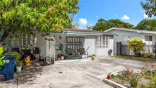 841 Atlantic Ave, Opa-Locka, FL, 33054-3921 | Card Image