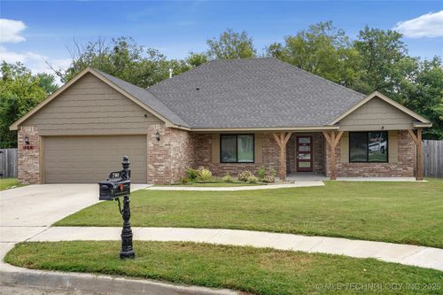 780 E 139th Pl, Glenpool, OK, 74033-2917 | Card Image