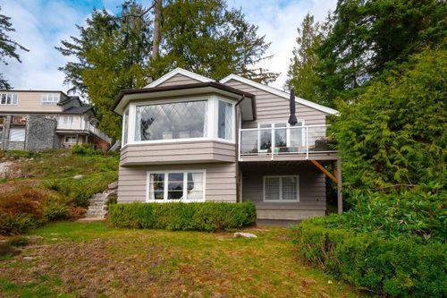 3284 Mathers Ave, West Vancouver, BC, V7V2K5 | Card Image