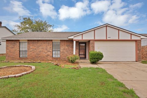 6437 Sunset Rd, North Richland Hills, TX, 76182-4939 | Card Image