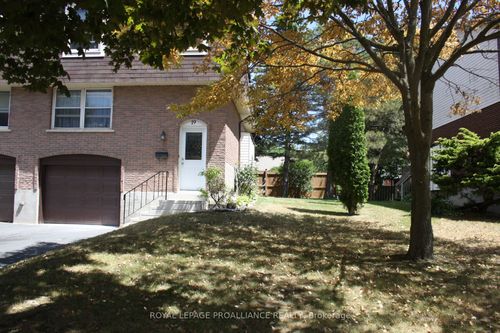 19 O'Hare St, Belleville, ON, K8P4R9 | Card Image