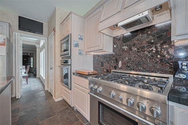 15014 Redbud Leaf Ln, House other with 4 bedrooms, 2 bathrooms and 3 parking in Cypress TX | Image 14