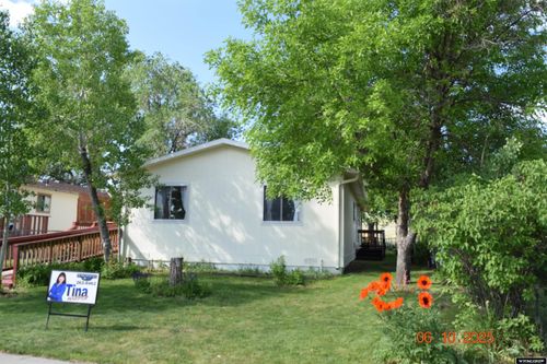 967 Lookout Dr, Glenrock, WY, 82637-5177 | Card Image