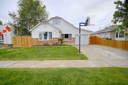 5109 44 Ave, Taber, AB, T1G1A9 | Card Image
