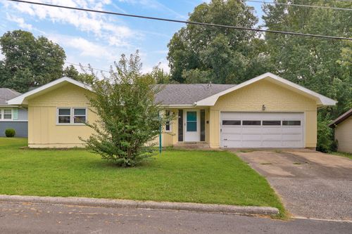 3030 E Loren St, Springfield, MO, 65804-0635 | Card Image