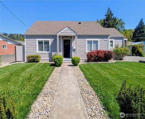 1116 N 3rd Ave, Kelso, WA, 98626-4225 | Card Image
