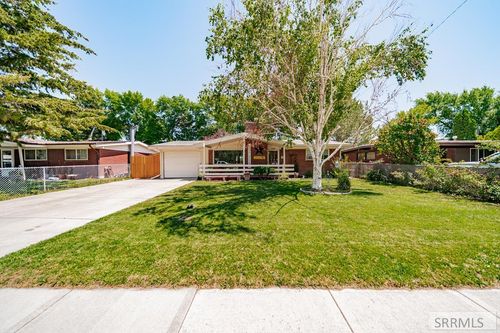 1685 Dennis Ave, Blackfoot, ID, 83221-3036 | Card Image