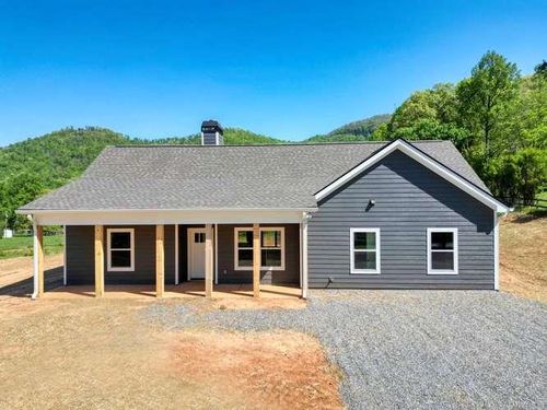774 Bugscuffle Rd, Hiawassee, GA, 30546-2500 | Card Image