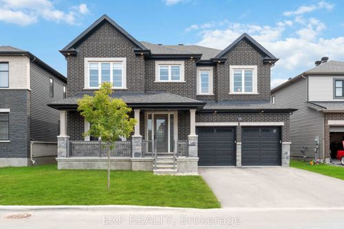 700 Coast Cir, Manotick, ON, K4M0N2 | Card Image