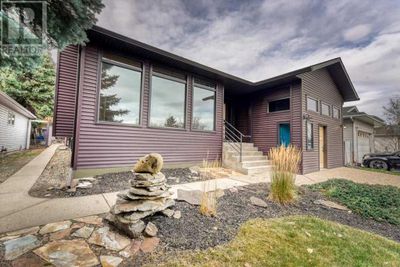 12 Park Rd, House other with 4 bedrooms, 3 bathrooms and 2 parking in Strathmore AB | Image 3