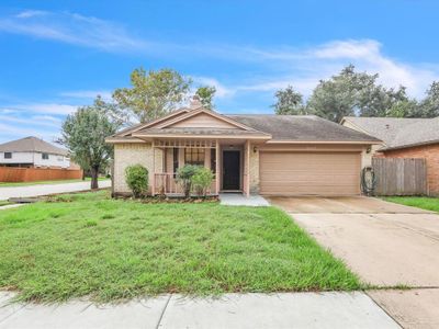 2003 Woodland Hills Drive, House other with 3 bedrooms, 2 bathrooms and null parking in Missouri City TX | Image 3