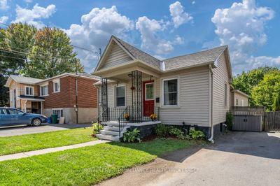 396 Division St, House other with 3 bedrooms, 2 bathrooms and 3 parking in Kingston ON | Image 2