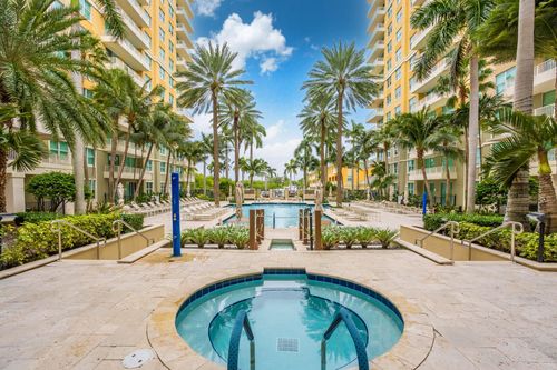unit-1103-625 Casa Loma Blvd, Boynton Beach, FL, 33435-4155 | Card Image
