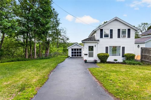 112 Washington St, Manlius, NY, 13104-1990 | Card Image