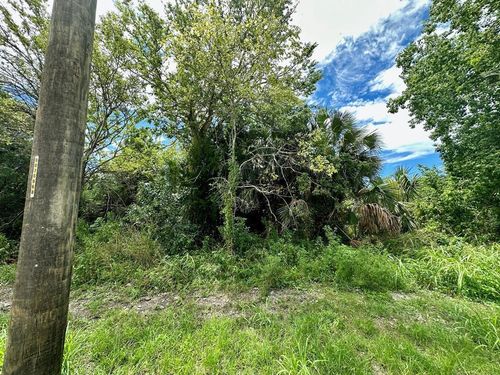 286 Water St, Apalachicola, FL, 32320-1429 | Card Image