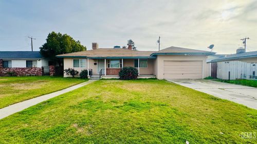 3160 Terrel Court, Bakersfield, CA, 93304 | Card Image