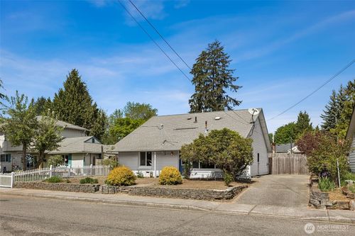4905 234th St Sw, Mountlake Terrace, WA, 98043-4824 | Card Image
