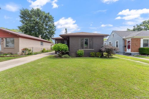 26584 Park Ct, Madison Heights, MI, 48071-4919 | Card Image