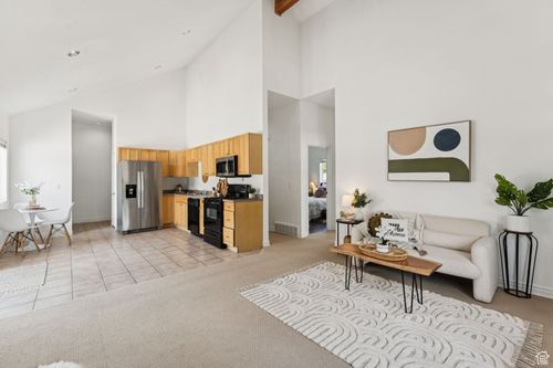 2922 S 800 E, Salt Lake City, UT, 84106-1620 | Card Image