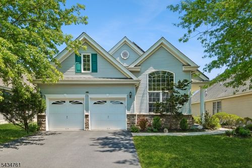 38 Constitution Way, SOMERSET, NJ, 08873-7413 | Card Image