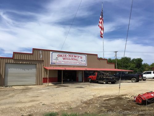 401 Highway 70 N, Kingston, OK, 73439-8235 | Card Image
