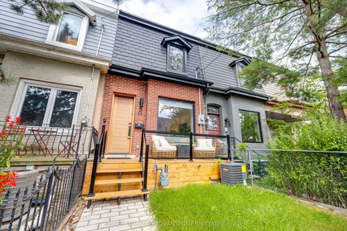 56 Foxley St, Toronto, ON, M6J1R2 | Card Image