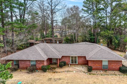 911 Newitt Vick Dr, Vicksburg, MS, 39183-8781 | Card Image