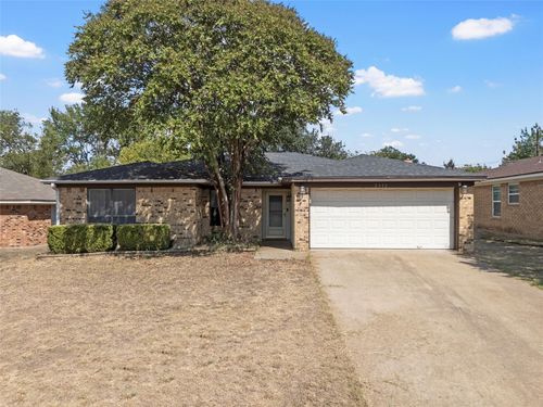 2112 Ramada Dr, Waco, TX, 76712-8435 | Card Image