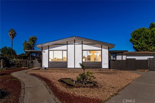 401 Coral Hills Rd, Perris, CA, 92570-1960 | Card Image