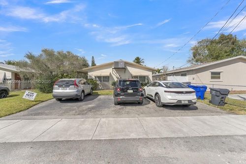 3-5831 Taylor St, Hollywood, FL, 33021 | Card Image